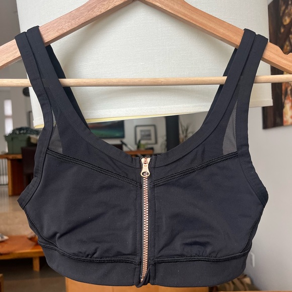 Lululemon Drop It Like It’s Hot Bra - Picture 2 of 4